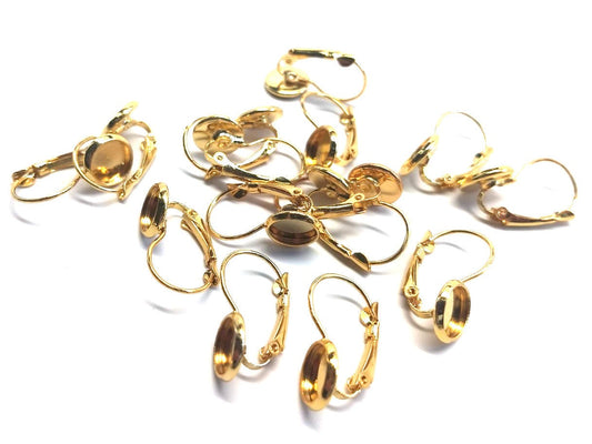E460 - 10 pcs. Bright Gold Plated Earring Clips Settings Lever Back Bezels Cabochons - 8mm Glue Pad Setting