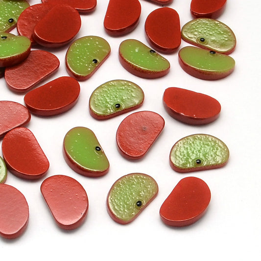 CA593 - 10 pcs Resin Embellishment Cabochons - Food - Apple - Fruit - Slices - 19mm x 12mm