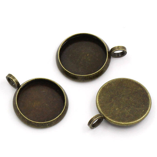 P672 - 10 pcs. Antique Bronze Circle Round Bezel Cabochon Pendant Tags Trays - 10mm Glue Pad - Hole Size: 2.3mm