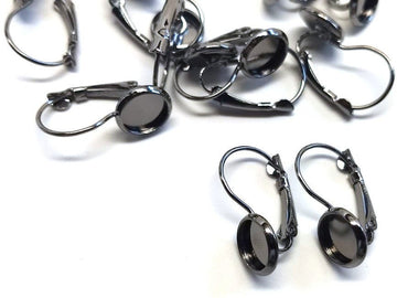 E462 - 10 pcs. Gunmetal Earring Clips Settings Lever Back Bezels Cabochons - 8mm Glue Pad Setting