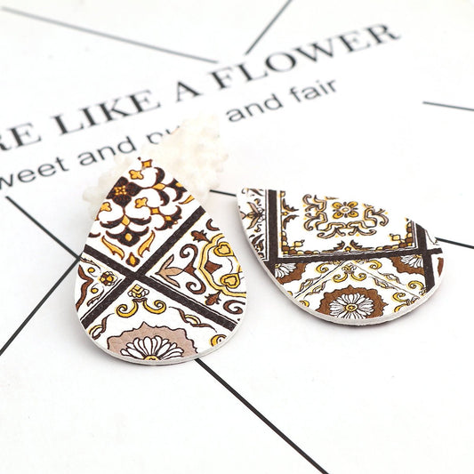 P218 - 10 pcs. White and Brown Faux Leather Dangle Charms Pendants - Teardrop - Tile Pattern - 56mm (2.2") - Double-Sided