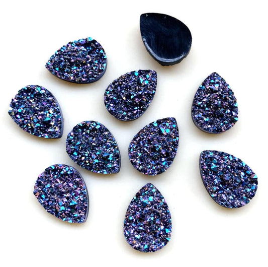 CA993 - 10 pcs Druzy Resin Embellishment Cabochons Magenta Multicolor - 18x13mm - Teardrop - 18mm x 13mm - 4.5mm Thick