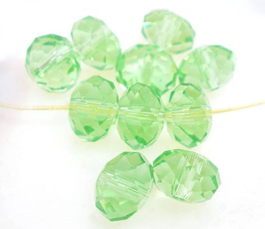 BD652 - 20 pcs. Green Crystal Glass Faceted Rondelle Beads - 8mm - Hole Size: 1.3mm
