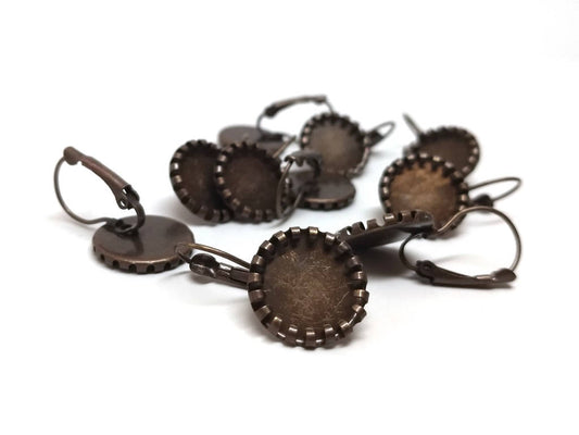 E518 - 10 pcs. Antique Bronze Earring Clips Settings Lever Back Bezels Cabochons - 12mm Glue Pad Setting