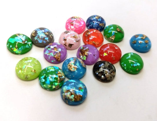 CA380 - 10 pcs Resin Round Embellishment Circle Cabochons Metal Foil - Assortment - 12mm - Multi-Color Glitter