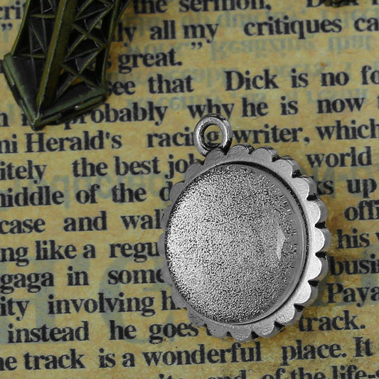 P2209 - 10 sets (20 pcs) Antique Silver Circle Round Bezel Cabochon Pendant Tags Trays with Glass Tiles Cabochons - 16mm Glue Pad Setting - Design A