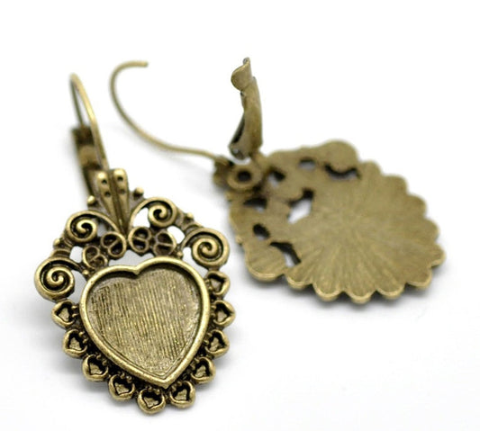 E745 - 10 pcs. Antique Bronze Earring Clips Settings Lever Back Bezels Cabochons - 12mm x 12mm Glue Pad Setting - Heart - Length: 40mm (1.57")