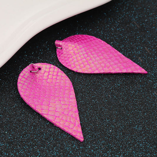 P272 - 10 pcs. Scales Faux Leather Dangle Charms Pendants - Pinch Leaf - Pink - Silver Tone Jump Ring - 63mm (2.5") - Double Sided