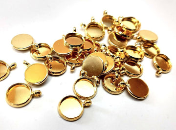 P324 - 10 pcs. Golden Circle Round Bezel Cabochon Pendant Tags Trays - 10mm Glue Pad - Single Loop - Made of Brass! Perpendicular Loop