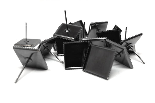 E468 - 10 pcs. Gunmetal Square Earring Posts Studs Settings Bezels Cabochons Tacks- 12mm x 12mm Glue Pad Setting - Spike Frame