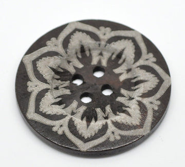 BU022 - 10 pcs Extra Large Wood Buttons - 60mm - 4 holes - Design C