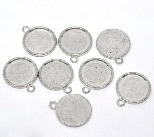 P506A - 20pcs. Antique Silver Circle Round Bezel Cabochon Pendant Tags Trays - 20mm Glue Pad Settings