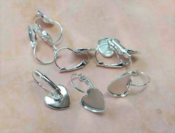 E323 - 10 pcs. Silver Plated Earring Clips Settings Lever Back Bezels Cabochons - 12mm Glue Pad Setting - Heart Shape Bezels