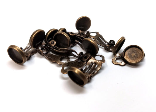 CA716 - 10 pcs. Antique Bronze Earring Clips Settings Hinged Bezels Cabochons - 8mm Glue Pad Setting