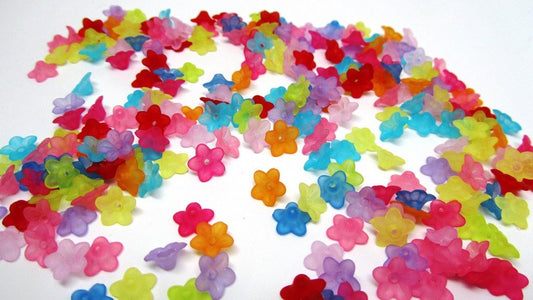 BD755 - 800 pcs Frosted Flower Acrylic Beads - 10x4mm - Assortment