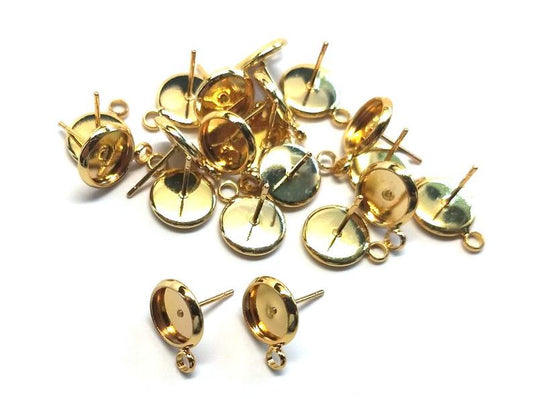 E453 - 10 pcs. Gold Plated Earring Posts Studs Settings Bezels Cabochons Tacks with Loop - 8mm Glue Pad Setting