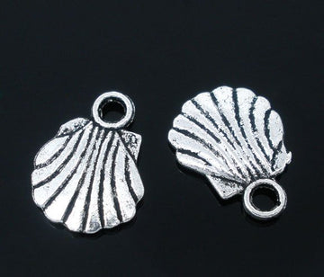 P302 - 10 pcs Silver Tone Beach Scallop Shell Charms Pendants- 12mm