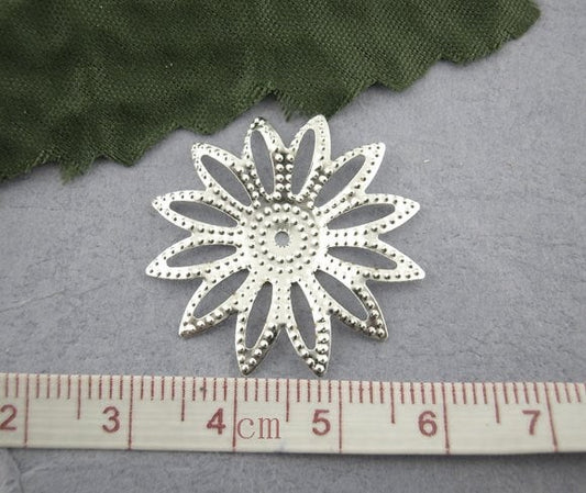 BD646 - 100 pcs Silver Plated Flower Bead Caps Covers - 29mm