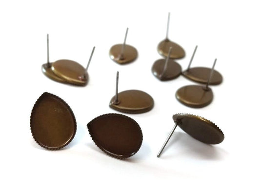 P147 - 10 pcs. Antique Bronze Earring Tacks Posts Studs Settings Bezels Cabochons - Teardrop - 14mm x 10mm Glue Pad Setting