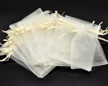 S013 - 50 pcs. Ivory Organza Bags - 12cm x 9cm (4.72 in x 3.54 in)