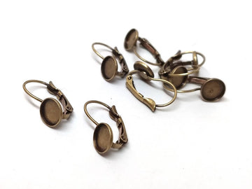 E074A - 10 pcs. Antique Bronze Earring Clips Settings Lever Back Bezels Cabochons - 7mm Glue Pad Setting