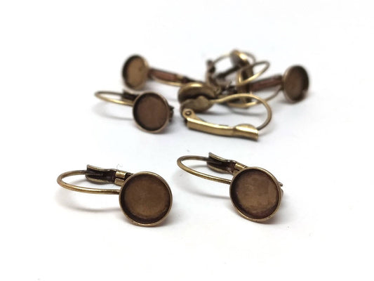 E253A - 10 pcs. Antique Bronze Earring Clips Settings Lever Back Bezels Cabochons - 10mm Glue Pad Setting