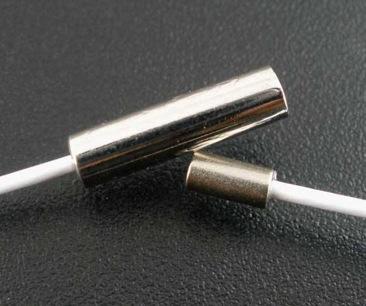 N094 - 10 pcs. Steel Memory Wire Choker Coated Necklaces with Silver Magnetic Clasp - 18 1/8 inch - 1mm - THICK - White - HIGH QUALITY - 46cm