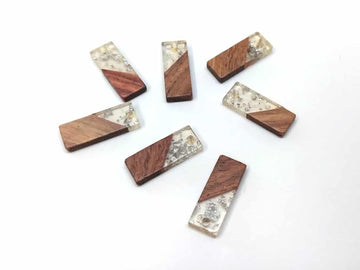 MP0035 - 4 pcs. Silver Foil and Clear Resin and Wood Rectangle Flat Pendant - 23mm x 9mm - (0.91" x 0.4") - SMALL