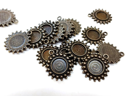 MP0051 - 10 pcs. Antique Bronze Circle Round Bezel Cabochon Pendant Tags Trays - 12mm Glue Pad Settings - Ball Frame Design