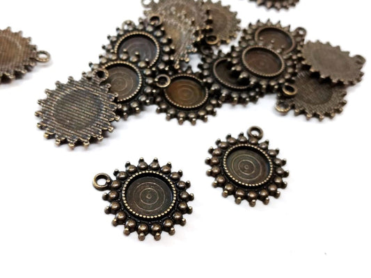 MP0051 - 10 pcs. Antique Bronze Circle Round Bezel Cabochon Pendant Tags Trays - 12mm Glue Pad Settings - Ball Frame Design