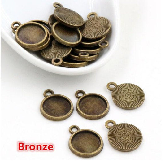 MP0086 - 10 pcs. Antique Bronze Circle Round Bezel Cabochon Pendant Tags Trays - 12mm Glue Pad - Hole Size: 1.8mm