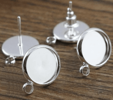 E855 - 10 pcs. Silver Plated Earring Posts Studs Settings Bezels Cabochons Tacks with Loop - 14mm Glue Pad Setting