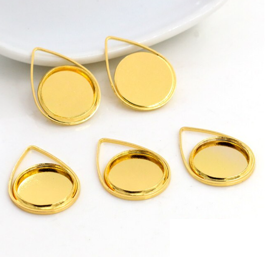 MP0050 - 10 pcs. Gold Plated Pendant Circle Posts Settings Bezels Tray Cabochons - 12mm Glue Pad Setting - Teardrop
