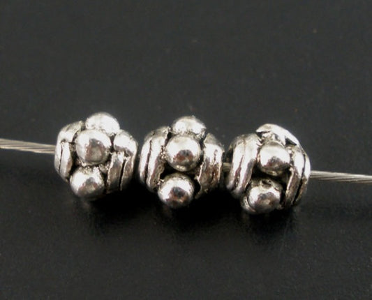 BD848 - 4mm - 300 pcs. Antique Silver Star Textured Spacer Beads - Hole: 1.1mm