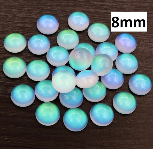 RC0060 - 10 pcs. Druzy Resin Embellishment Cabochons Clear Multicolor Glow - 8mm