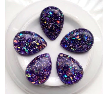 CA290 - 10 pcs Druzy Resin Embellishment Cabochons - 25mm x 18mm - Glitter Style - Rainbow - Multicolor - Teardrop - Purple Metal Foil Flakes