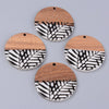 RW0001 - 4 pcs. Black and White Resin and Wood Round Flat Pendant - 35mm - (1.38") - Leaf Pattern