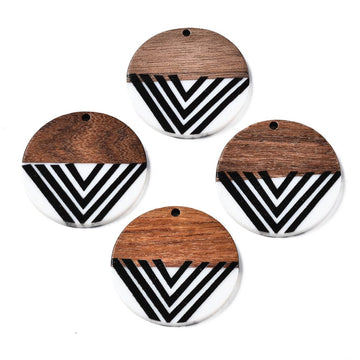 RW0004 - 4 pcs. Black and White Resin and Wood Round Flat Pendant - 35mm - (1.38") - Arrow Pattern