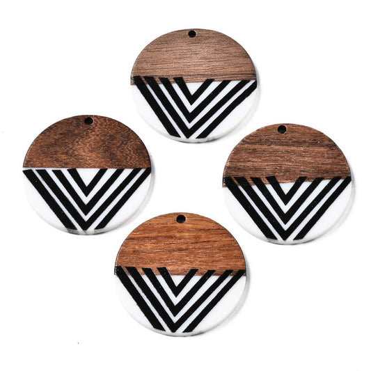 RW0004 - 4 pcs. Black and White Resin and Wood Round Flat Pendant - 35mm - (1.38") - Arrow Pattern