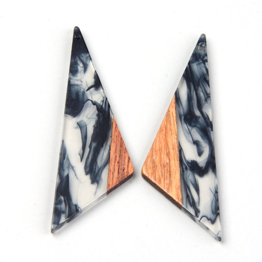 RW0047 - 4 pcs. Clear and Black Smoke Resin and Brown Wood Triangle Flat Pendant - 66mm - (2.6")