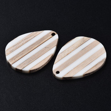 RW0051 - 4 pcs. Brown and White Stripe Resin and Wood Teardrop Flat Pendant - 36mm x 26mm - (1.4" x 1.02")