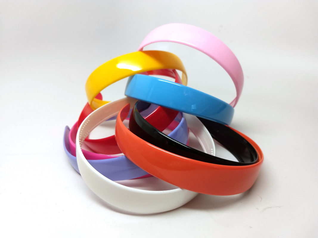 H025 10 pcs Assortment of Plastic Headbands 25mm (1" wide) 38cm