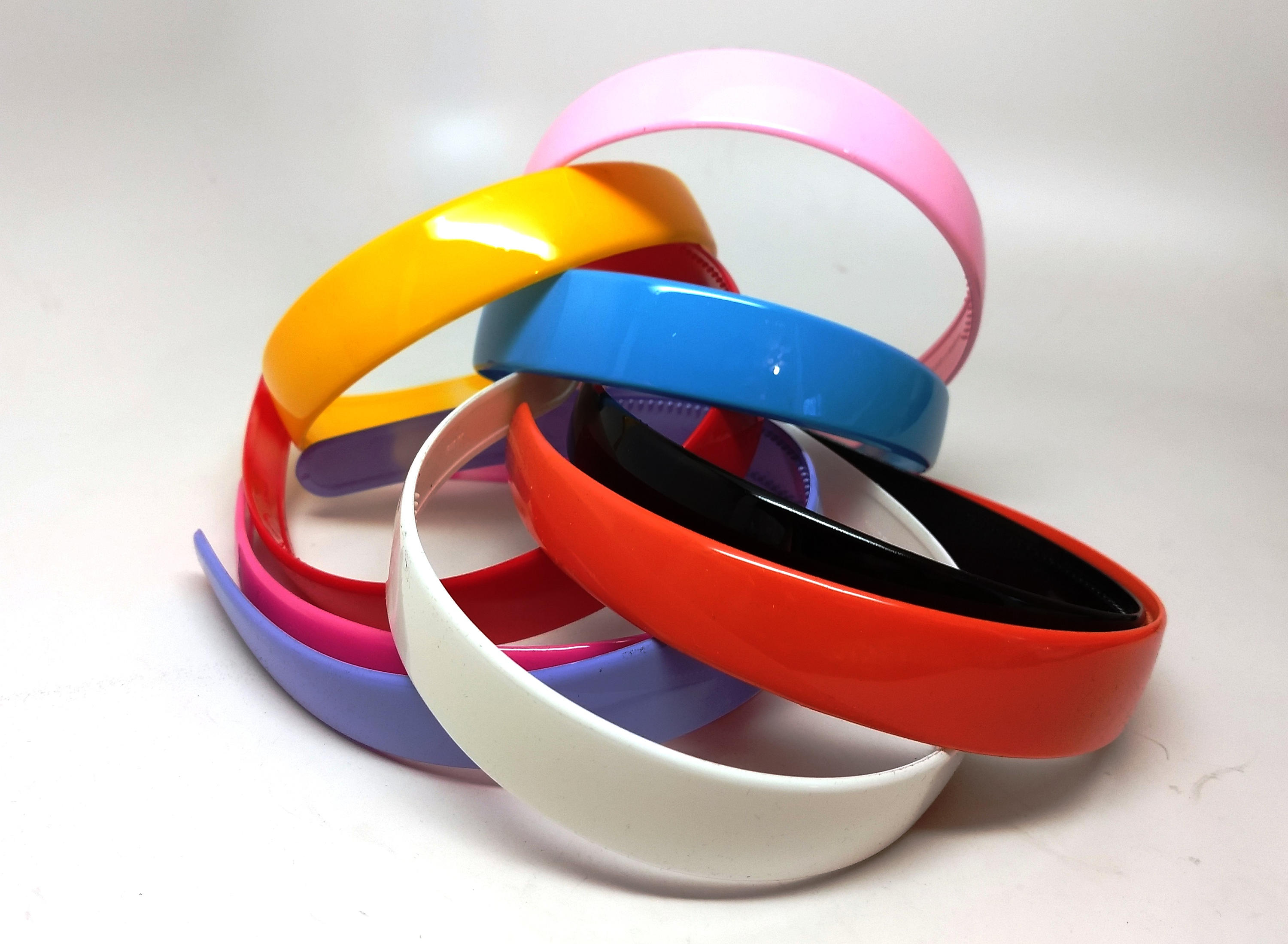 H025 10 pcs Assortment of Plastic Headbands 25mm (1" wide) 38cm